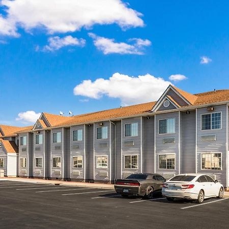 Quality Inn & Suites Near Nas Fallon Exterior photo
