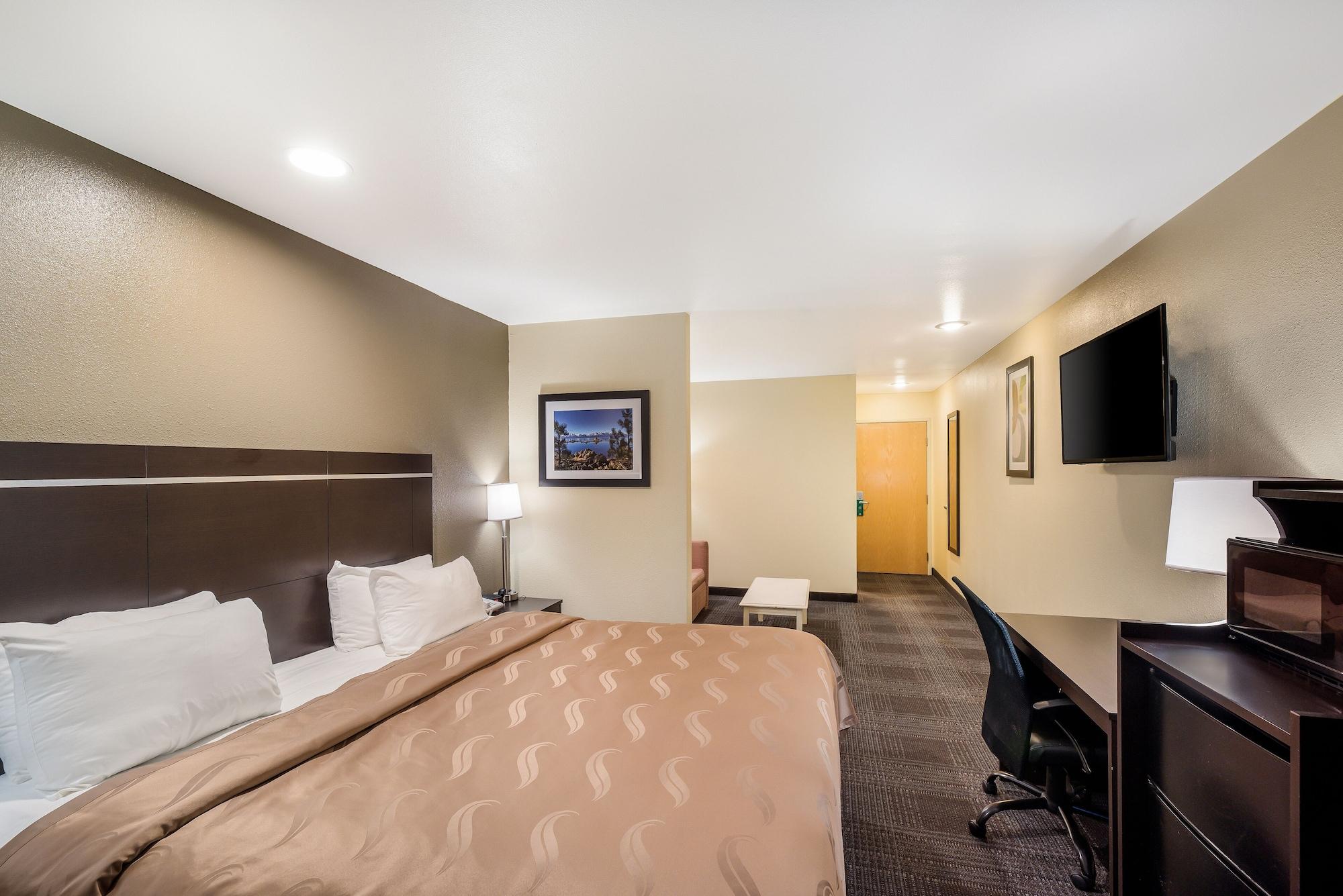 Quality Inn & Suites Near Nas Fallon Exterior photo