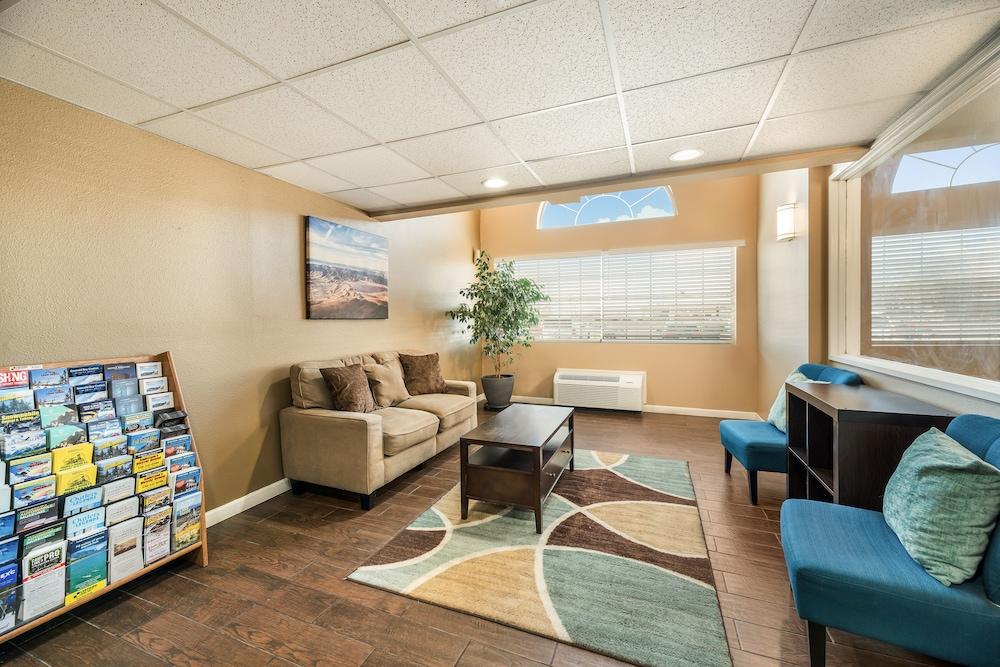 Quality Inn & Suites Near Nas Fallon Exterior photo