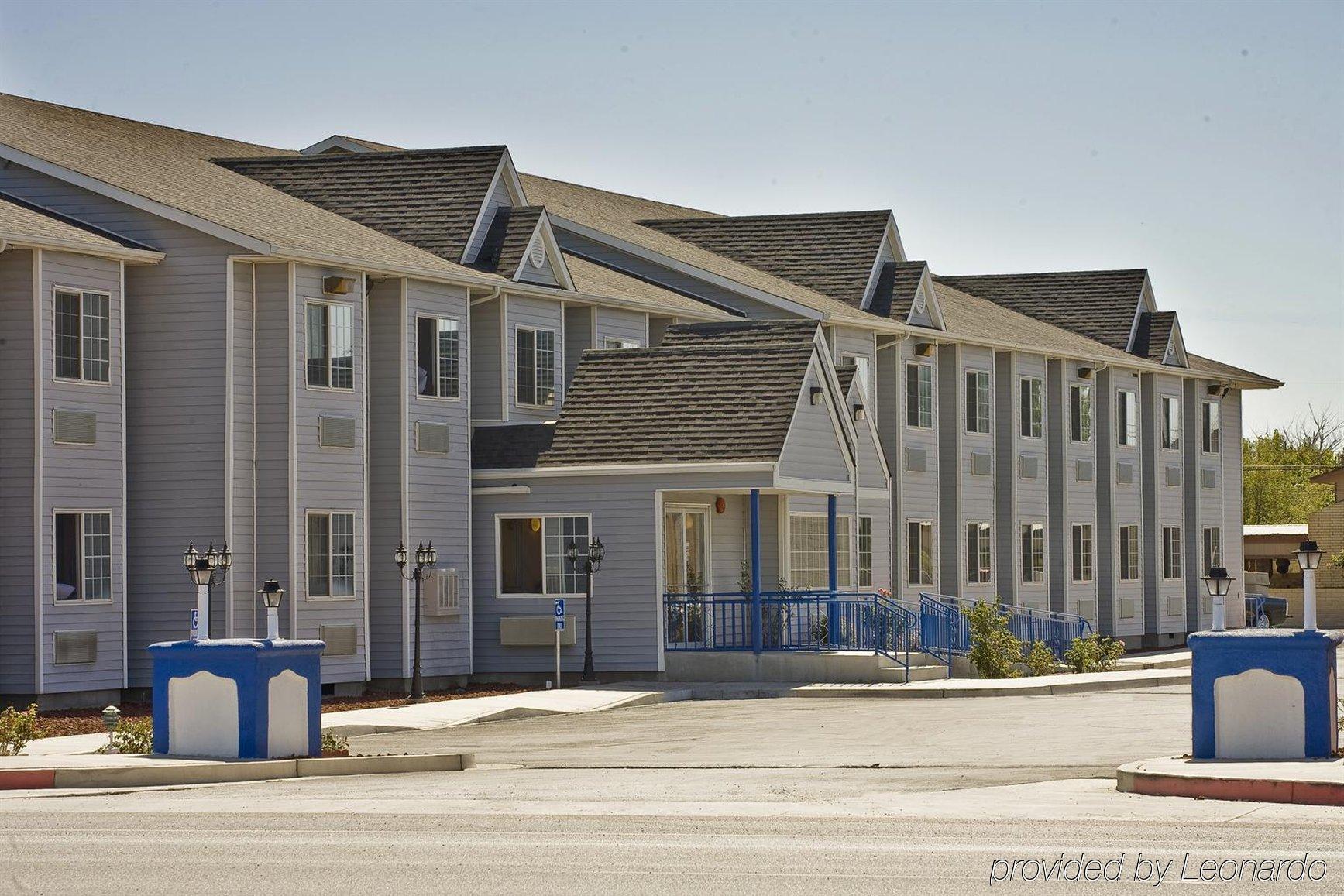 Quality Inn & Suites Near Nas Fallon Exterior photo