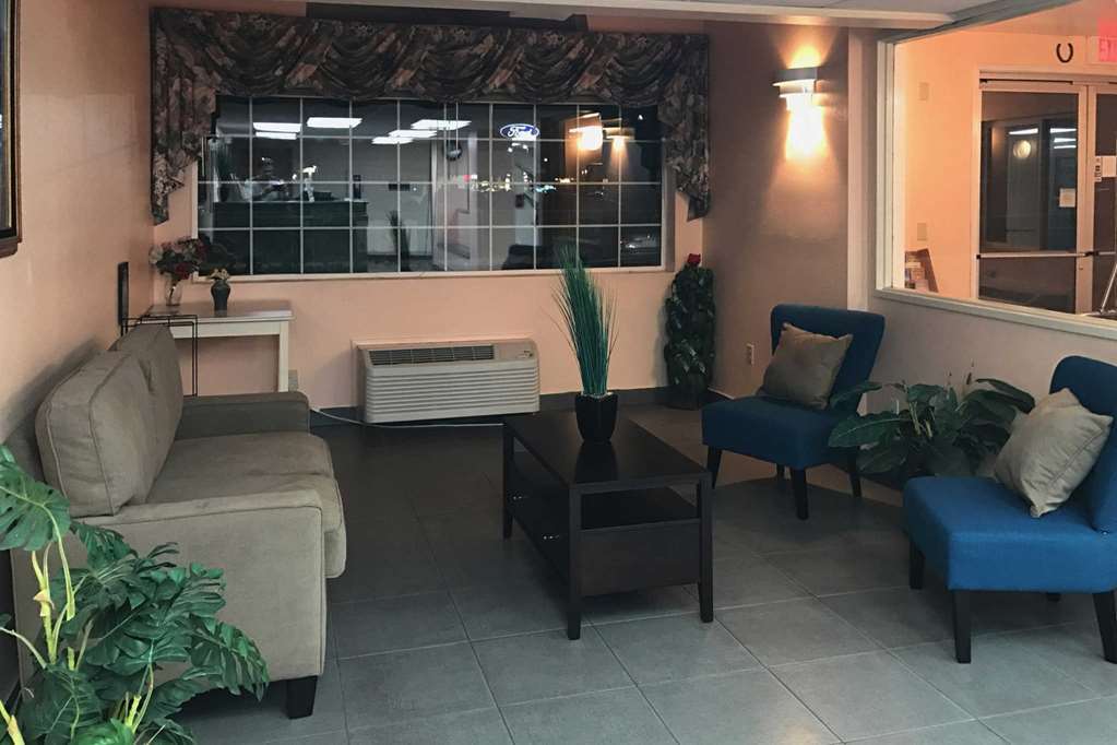 Quality Inn & Suites Near Nas Fallon Interior photo
