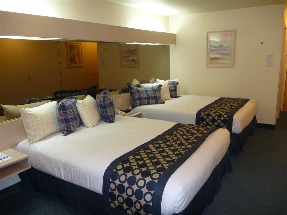 Quality Inn & Suites Near Nas Fallon Exterior photo